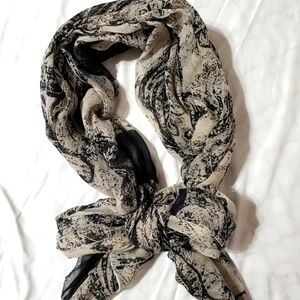 Woman scarf 🧣